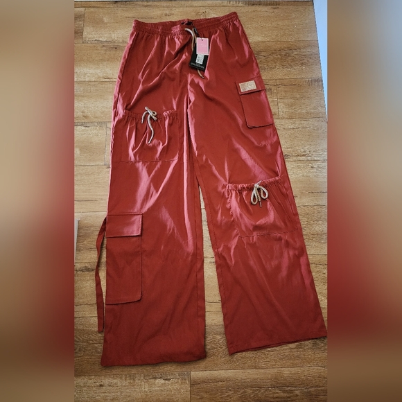 $110 NWT SET OF 2 PrettyLittleThing Shape Rust Top Corset + Wide Cargo Pants 8 - Picture 7 of 11
